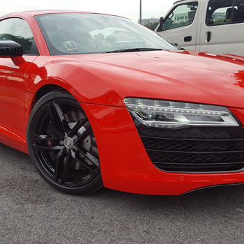 Customized-Spray-Paint-Audi-R8-Project