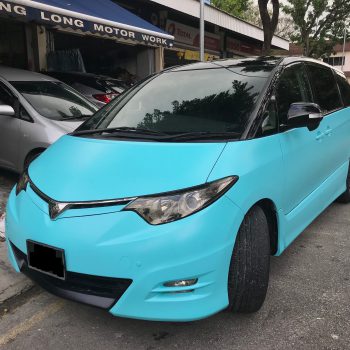 Customized_Spray_Paint_Toyota_Estima_Turquoise_Cyan